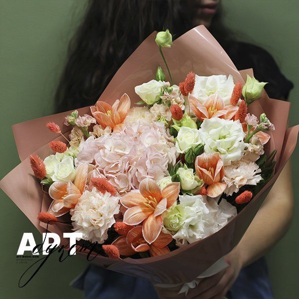 Доставка букетов из 25 роз в Москве