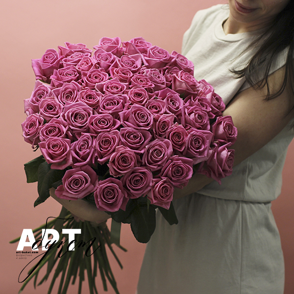 Цветы 51 розовая роза (60 см)