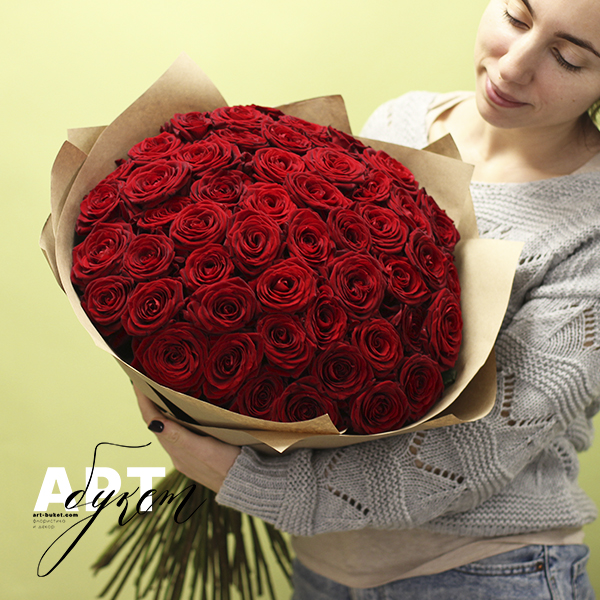 Цветы 51 красная роза (60 см)